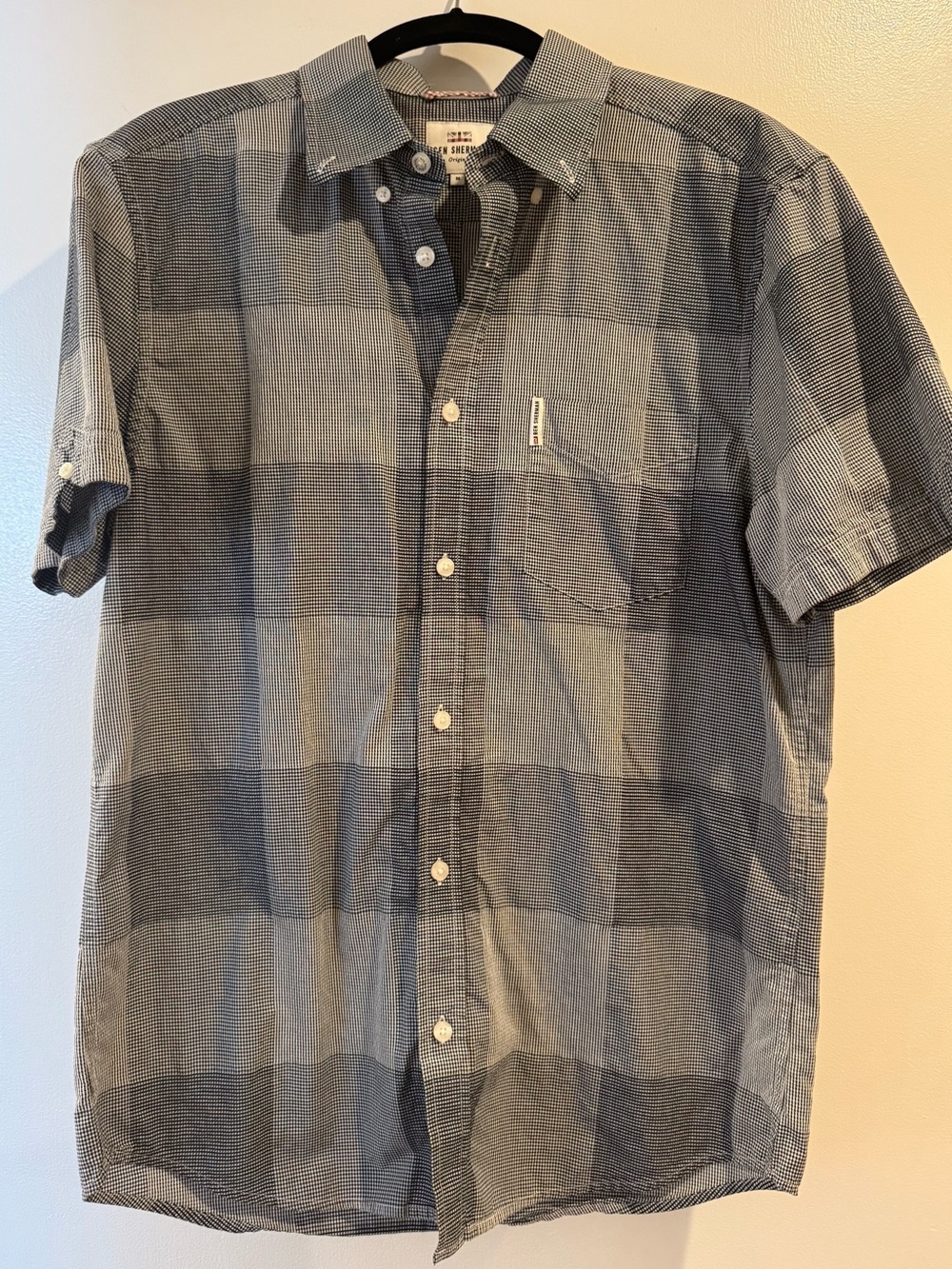 Ben Sherman Short-Sleeve Button-Down in Black Plaid